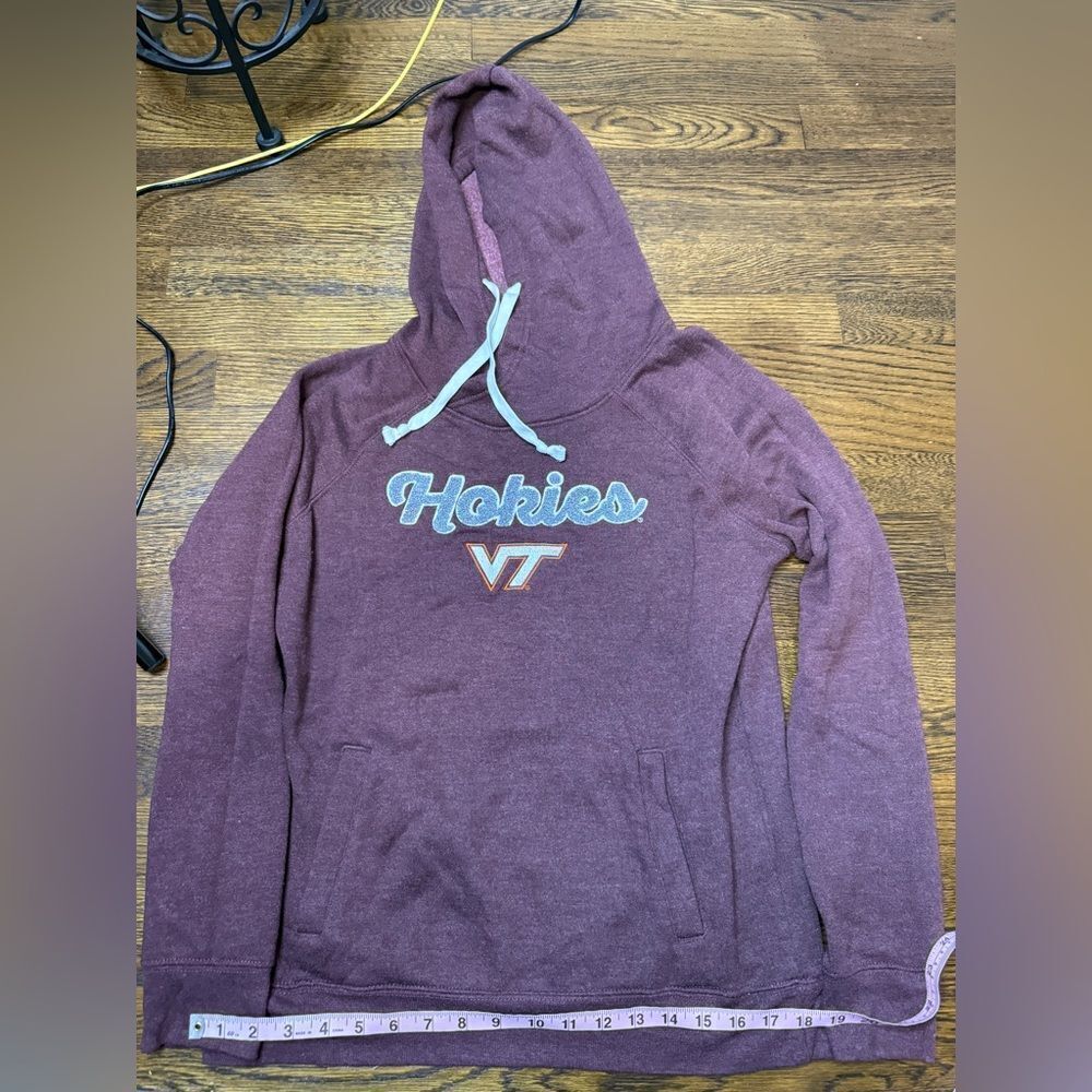 Captivating Apparel VT Hokies Maroon Hoodie Size Medium